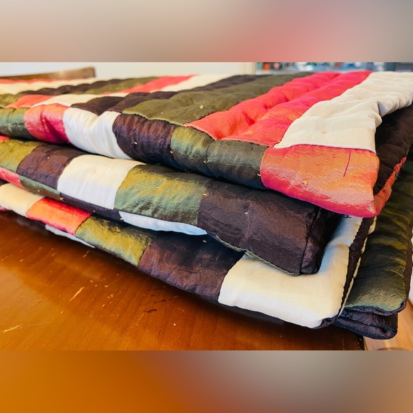 Pier 1 Satin Patchwork Blanket/Throw - Picture 2 of 5
